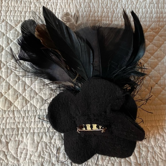 Feather & Bauble Brooch - Picture 4 of 7